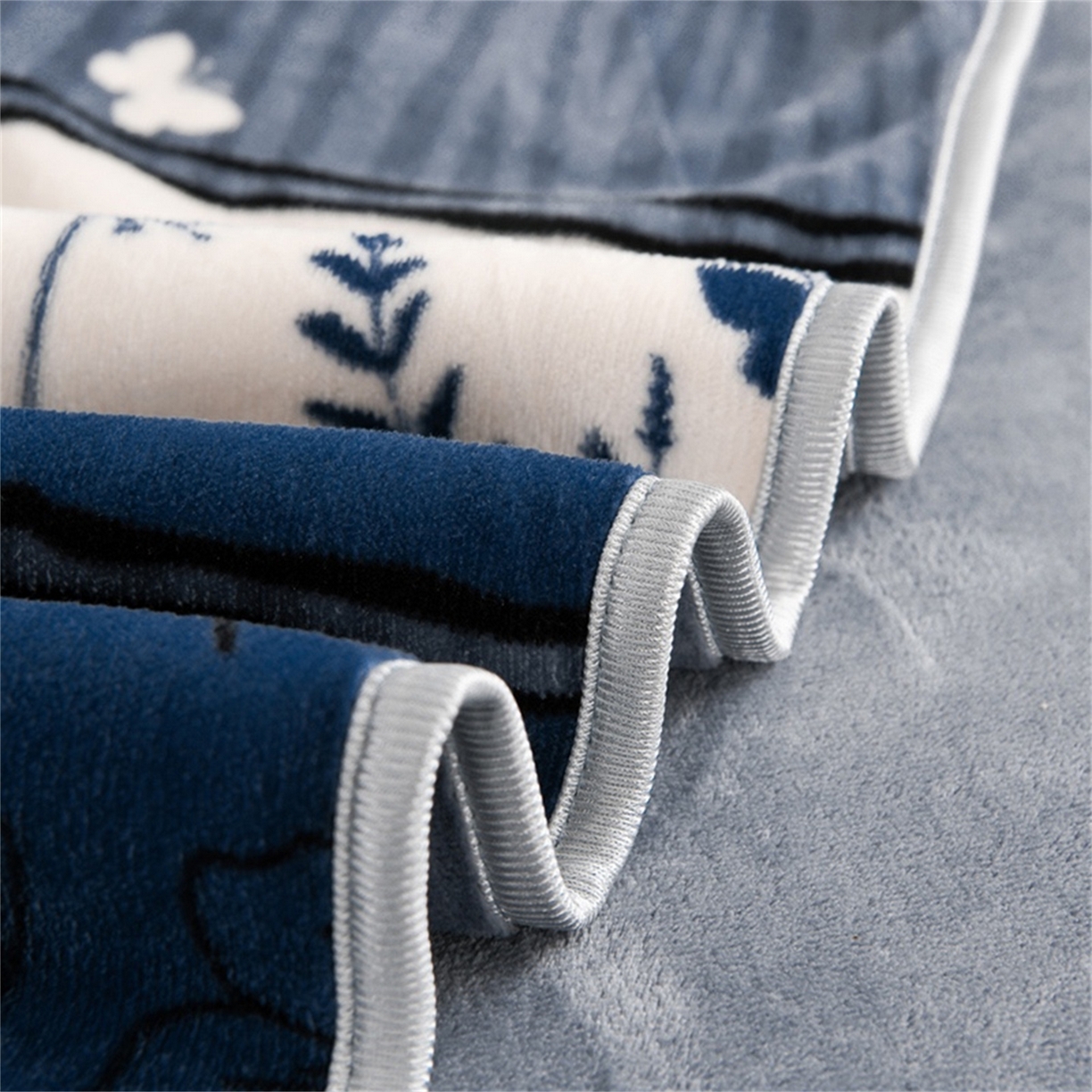 91家纺网 家纺一手货源 找家纺   玖琳家纺  2025新款220g保暖舒适牛奶绒床裙四件套 花影织梦