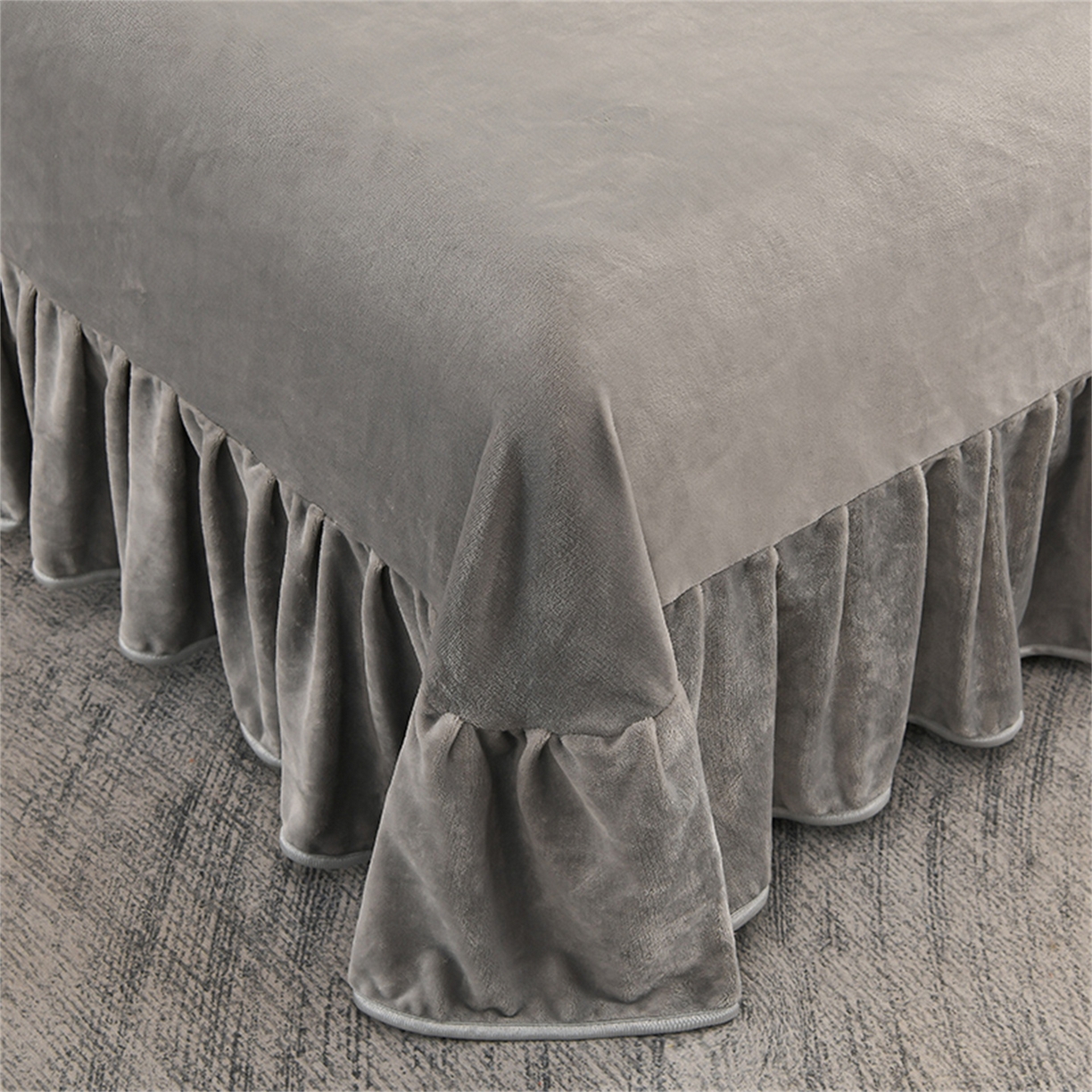 91家纺网 家纺一手货源 找家纺   玖琳家纺  2025新款220g保暖舒适牛奶绒床裙四件套 灰小格