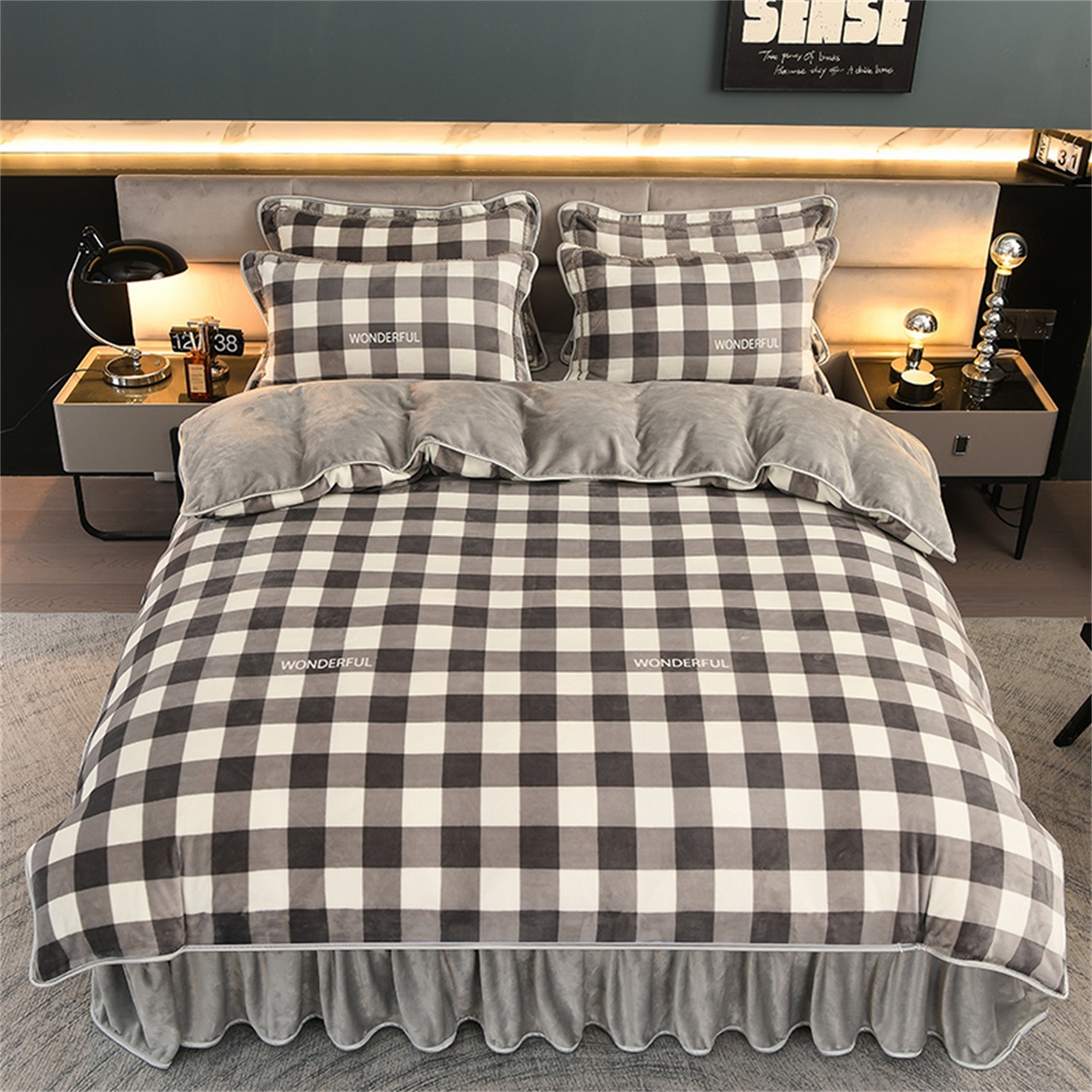 91家纺网 家纺一手货源 找家纺   玖琳家纺  2025新款220g保暖舒适牛奶绒床裙四件套 灰小格