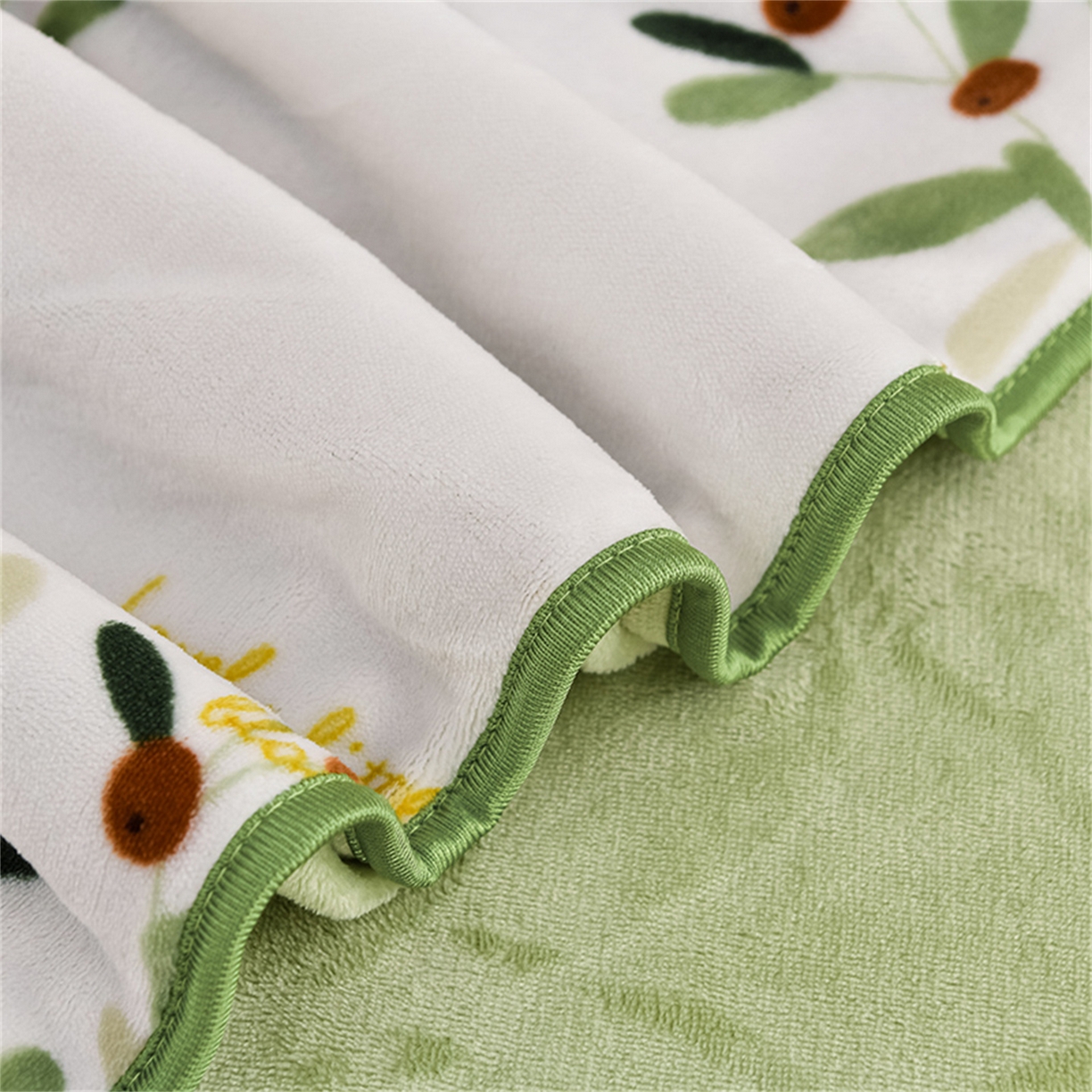 91家纺网 家纺一手货源 找家纺   玖琳家纺  2025新款220g保暖舒适牛奶绒床裙四件套 硕果累累