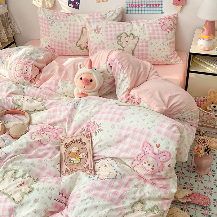 91家纺网 家纺一手货源 找家纺 梦卓家纺 2025新款超柔水洗棉印花双层纱卡通小清新四件套 奶萌小狗