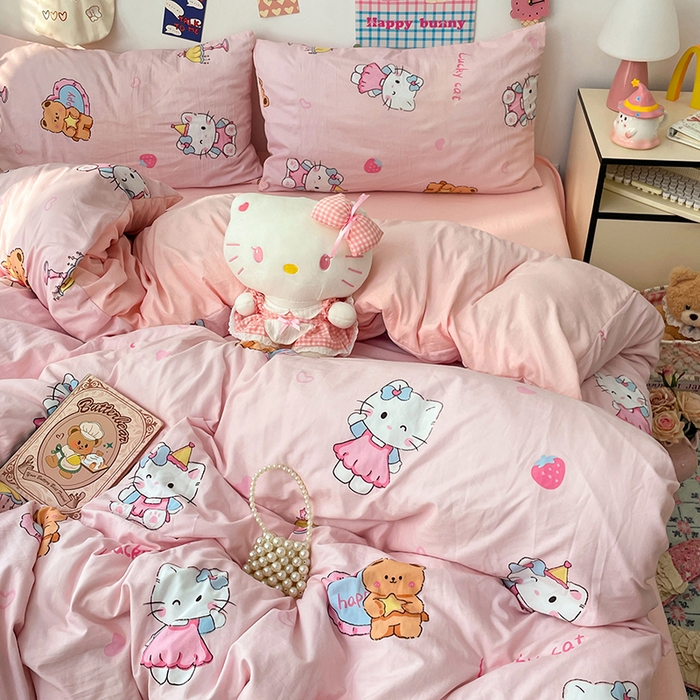 91家纺网 家纺一手货源 找家纺 梦卓家纺 2025新款超柔水洗棉印花双层纱卡通小清新四件套 草莓凯蒂