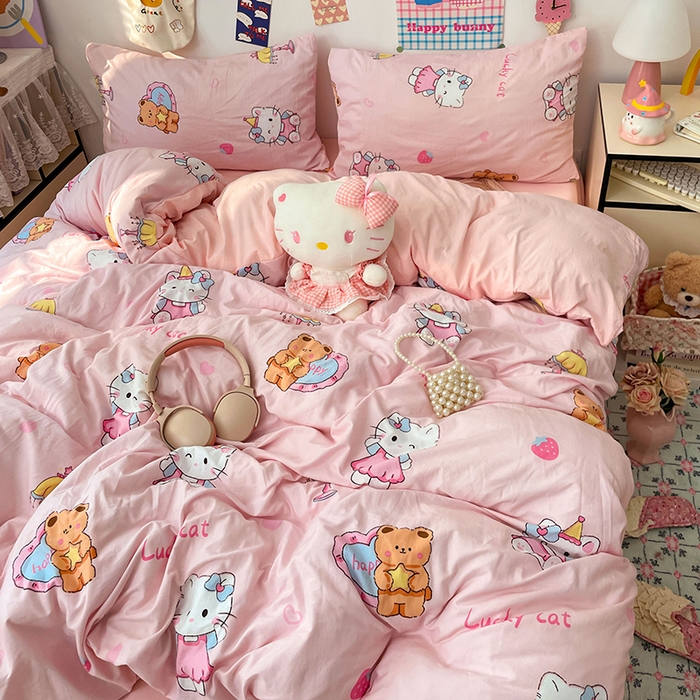 91家纺网 家纺一手货源 找家纺 梦卓家纺 2025新款超柔水洗棉印花双层纱卡通小清新四件套 草莓凯蒂