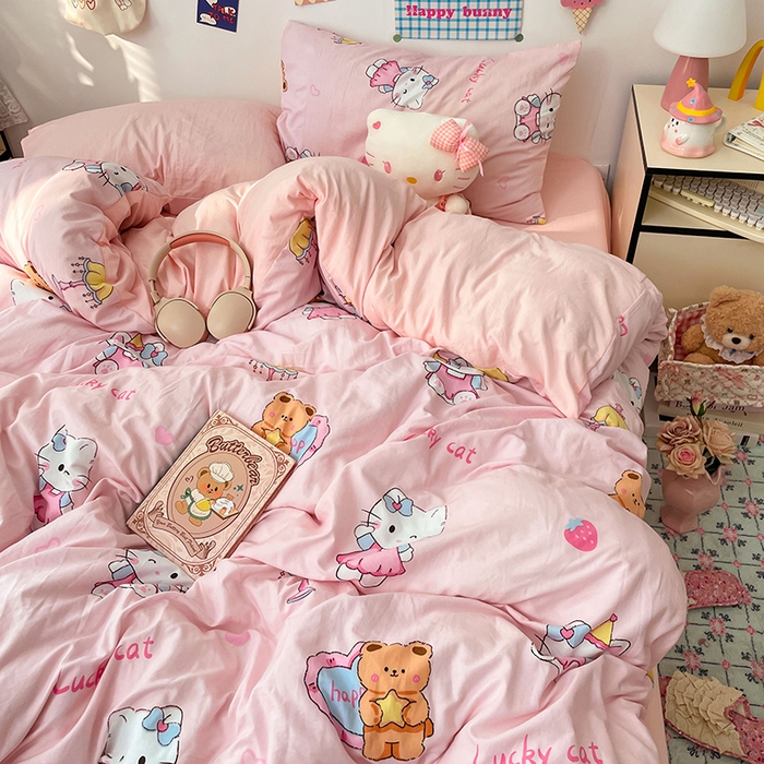 91家纺网 家纺一手货源 找家纺 梦卓家纺 2025新款超柔水洗棉印花双层纱卡通小清新四件套 草莓凯蒂