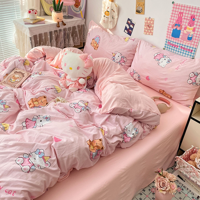 91家纺网 家纺一手货源 找家纺 梦卓家纺 2025新款超柔水洗棉印花双层纱卡通小清新四件套 草莓凯蒂