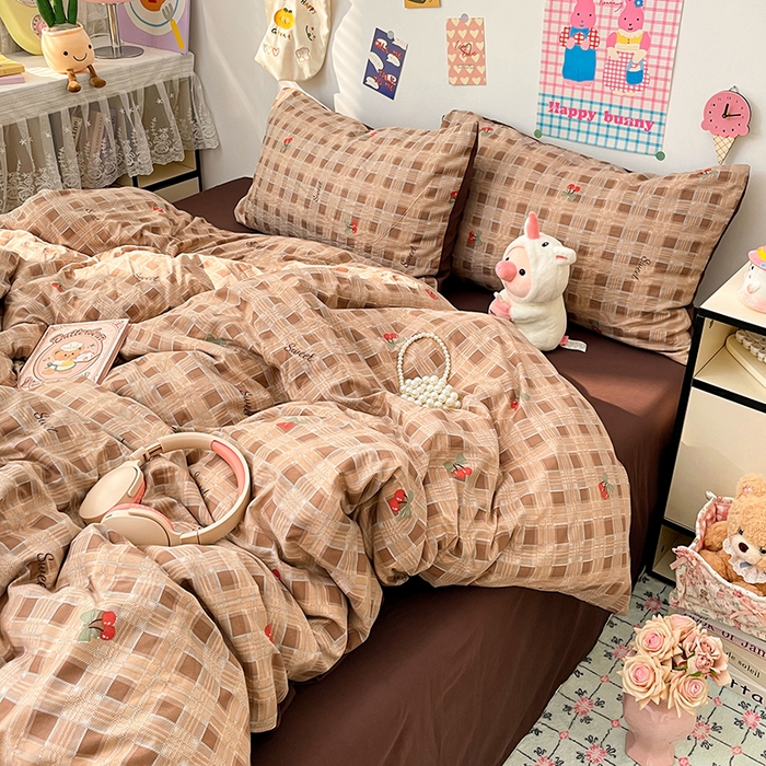 梦卓家纺 2025新款超柔水洗棉印花双层纱卡通小清新四件套 格子樱桃