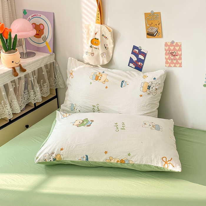 91家纺网 家纺一手货源 找家纺 梦卓家纺 2025新款超柔水洗棉印花双层纱卡通小清新四件套 黄油小奶熊