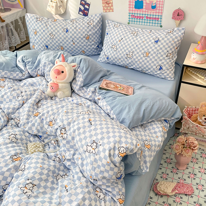 91家纺网 家纺一手货源 找家纺 梦卓家纺 2025新款超柔水洗棉印花双层纱卡通小清新四件套 蓝格汪