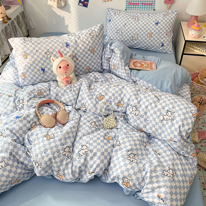 91家纺网 家纺一手货源 找家纺 梦卓家纺 2025新款超柔水洗棉印花双层纱卡通小清新四件套 蓝格汪