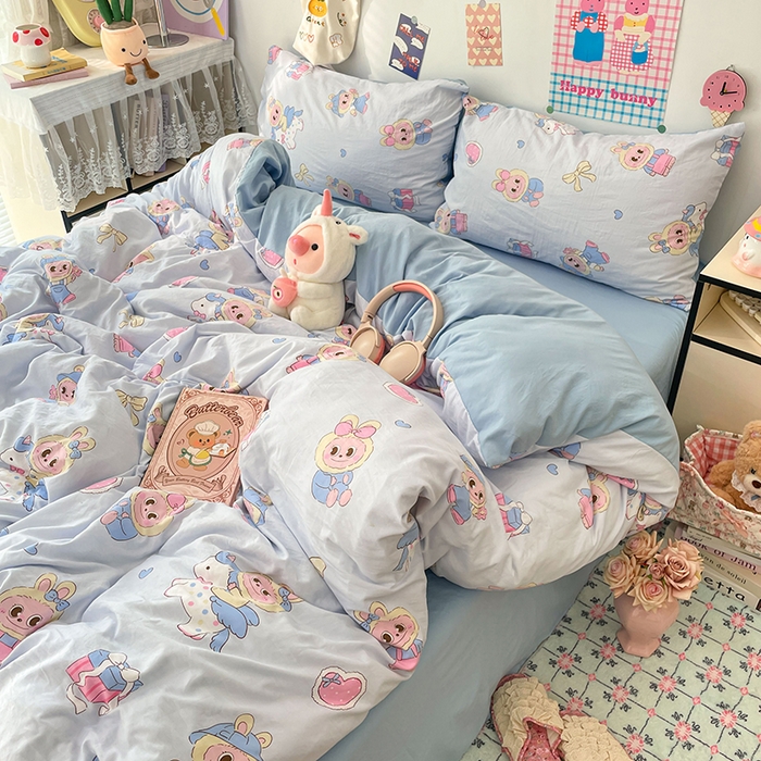 91家纺网 家纺一手货源 找家纺 梦卓家纺 2025新款超柔水洗棉印花双层纱卡通小清新四件套 木马小布