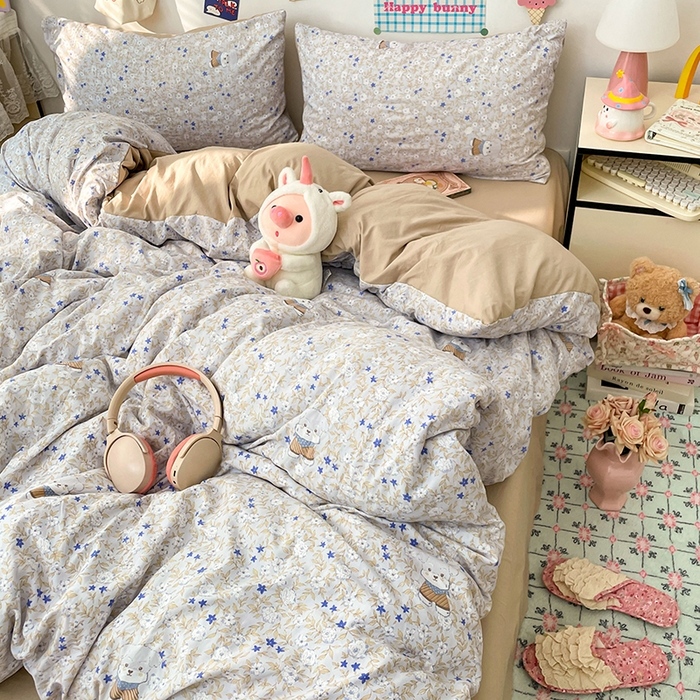 91家纺网 家纺一手货源 找家纺 梦卓家纺 2025新款超柔水洗棉印花双层纱卡通小清新四件套 碎花兔兔