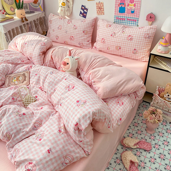 91家纺网 家纺一手货源 找家纺 梦卓家纺 2025新款超柔水洗棉印花双层纱卡通小清新四件套 甜心美乐蒂