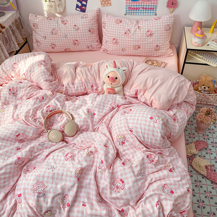 91家纺网 家纺一手货源 找家纺 梦卓家纺 2025新款超柔水洗棉印花双层纱卡通小清新四件套 甜心美乐蒂