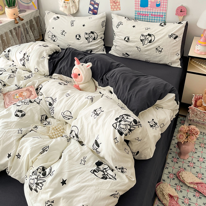 91家纺网 家纺一手货源 找家纺 梦卓家纺 2025新款超柔水洗棉印花双层纱卡通小清新四件套 宇宙太空人