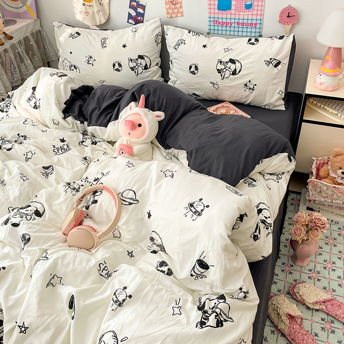 91家纺网 家纺一手货源 找家纺 梦卓家纺 2025新款超柔水洗棉印花双层纱卡通小清新四件套 宇宙太空人