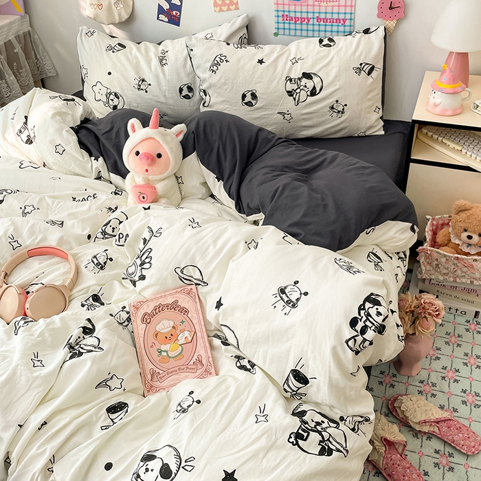 91家纺网 家纺一手货源 找家纺 梦卓家纺 2025新款超柔水洗棉印花双层纱卡通小清新四件套 宇宙太空人