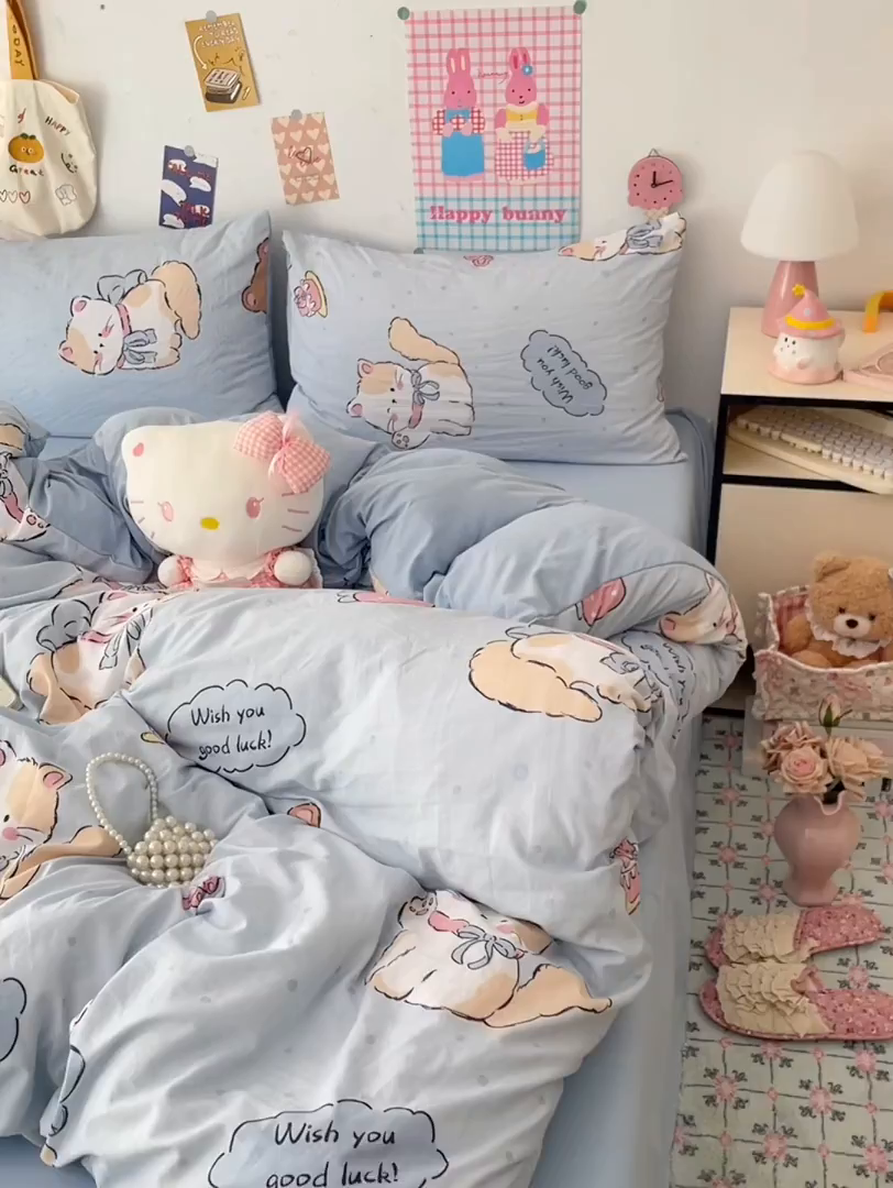 91家纺网 家纺一手货源 找家纺 梦卓家纺 2025新款超柔水洗棉印花双层纱卡通小清新四件套 招财猫