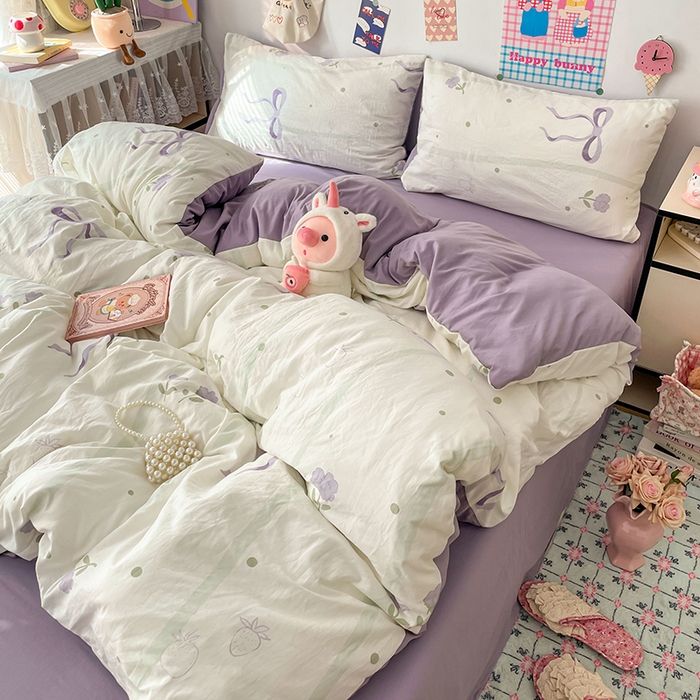 91家纺网 家纺一手货源 找家纺 梦卓家纺 2025新款超柔水洗棉印花双层纱卡通小清新四件套 紫色蝴蝶结