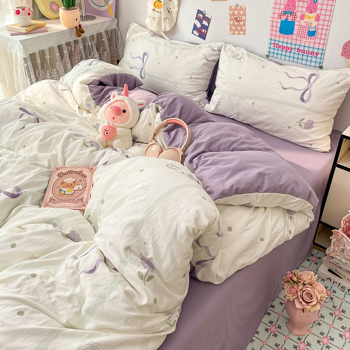 91家纺网 家纺一手货源 找家纺 梦卓家纺 2025新款超柔水洗棉印花双层纱卡通小清新四件套 紫色蝴蝶结