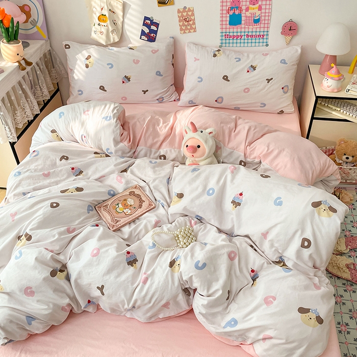 91家纺网 家纺一手货源 找家纺 梦卓家纺 2025新款超柔水洗棉印花双层纱卡通小清新四件套 字母小狗