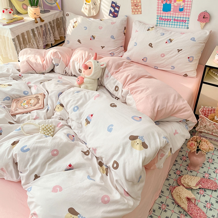 91家纺网 家纺一手货源 找家纺 梦卓家纺 2025新款超柔水洗棉印花双层纱卡通小清新四件套 字母小狗