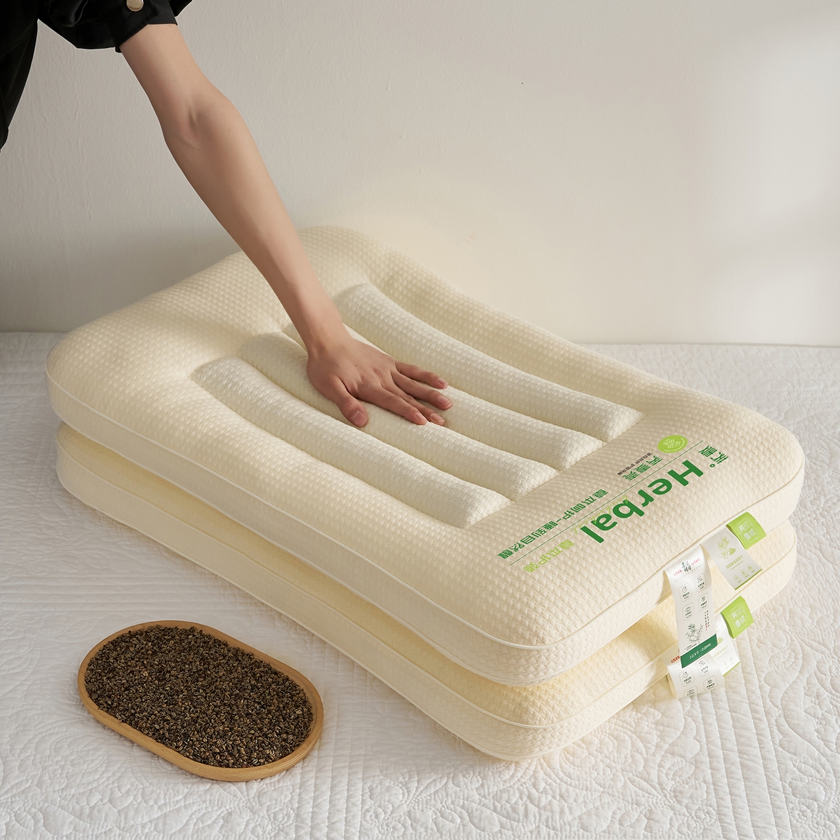 91家纺网 家纺一手货源 找家纺 乐可 2025新款草本定型枕荞麦学生枕成人枕枕头枕芯 草本定型枕立体-米