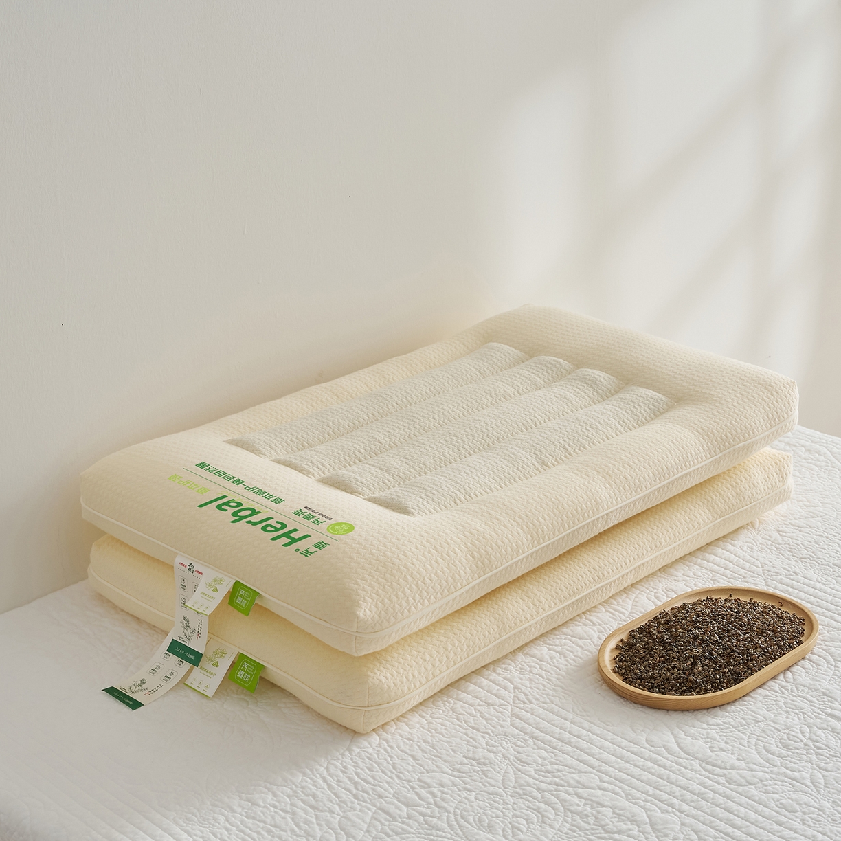 91家纺网 家纺一手货源 找家纺 乐可 2025新款草本定型枕荞麦学生枕成人枕枕头枕芯 草本定型枕单边-米