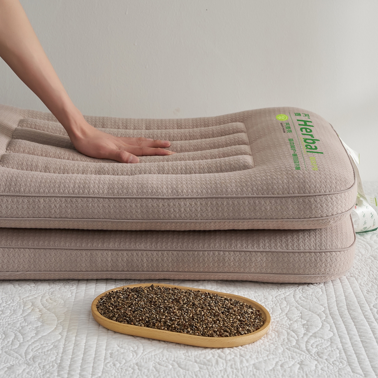 91家纺网 家纺一手货源 找家纺 乐可 2025新款草本定型枕荞麦学生枕成人枕枕头枕芯 草本定型枕立体-咖