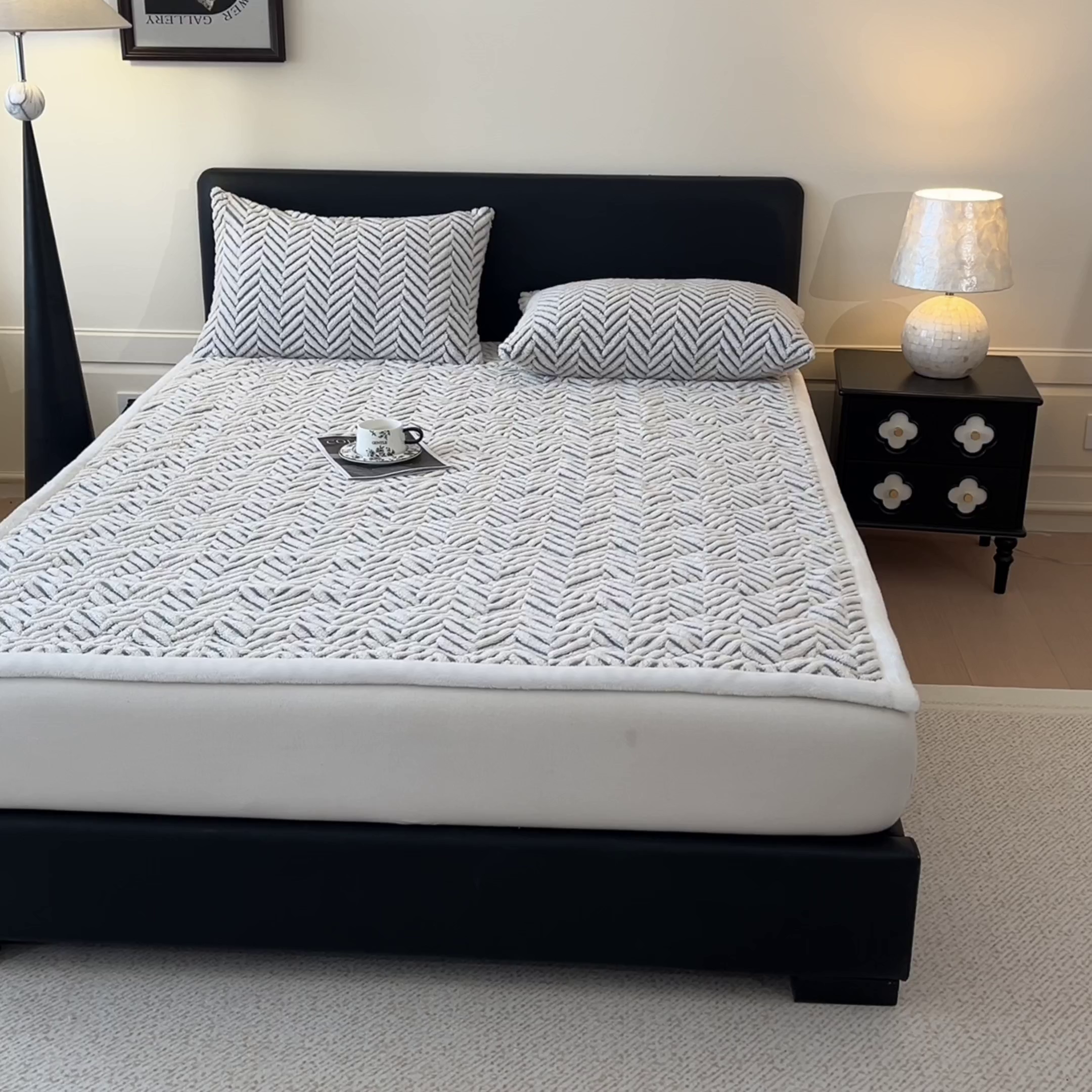 91家纺网 家纺一手货源 找家纺 （总）可恩欣 2025新款舒棉绒提花床垫床护垫-莫尼