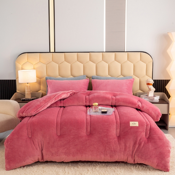 91家纺网 家纺一手货源 找家纺 2024秋冬新款双面牛奶绒羊羔绒保暖加厚冬被双面牛奶绒-豆沙