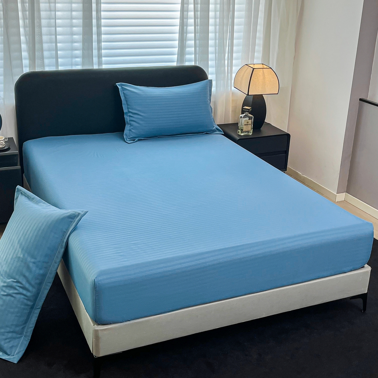 91家纺网 家纺一手货源 找家纺 恬澳家纺 2025新款简约磨毛压花床笠外贸跨境电商亚马逊速卖通单床笠三件套欧美尺寸多多跨境平台TEMU SHEIN 条纹-蓝