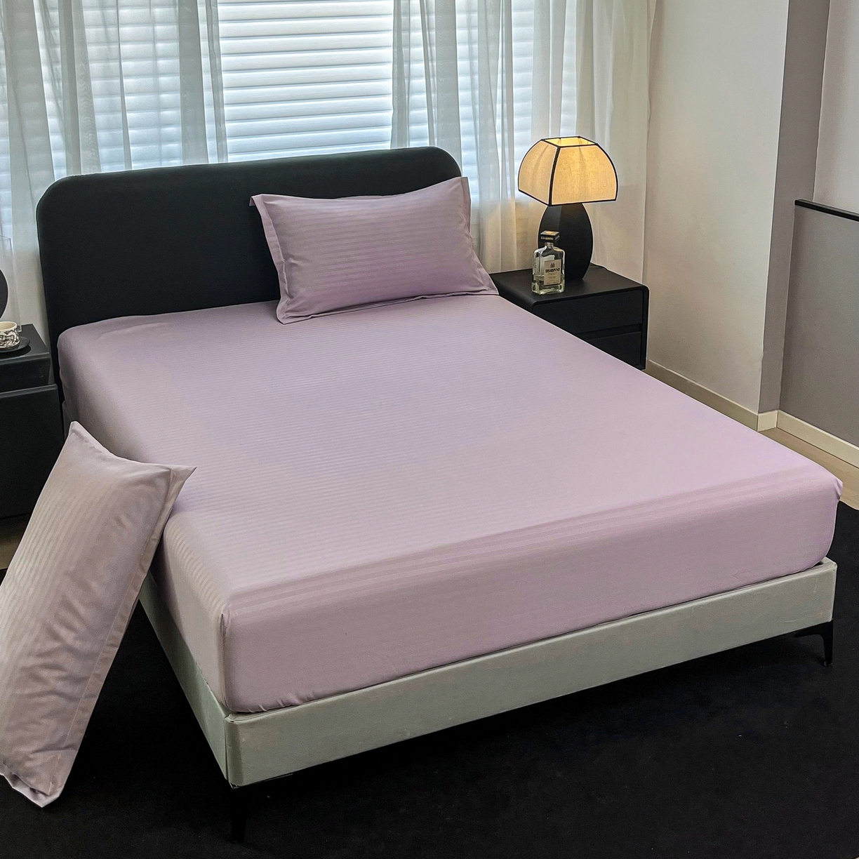 91家纺网 家纺一手货源 找家纺 恬澳家纺 2025新款简约磨毛压花床笠外贸跨境电商亚马逊速卖通单床笠三件套欧美尺寸多多跨境平台TEMU SHEIN 条纹-紫