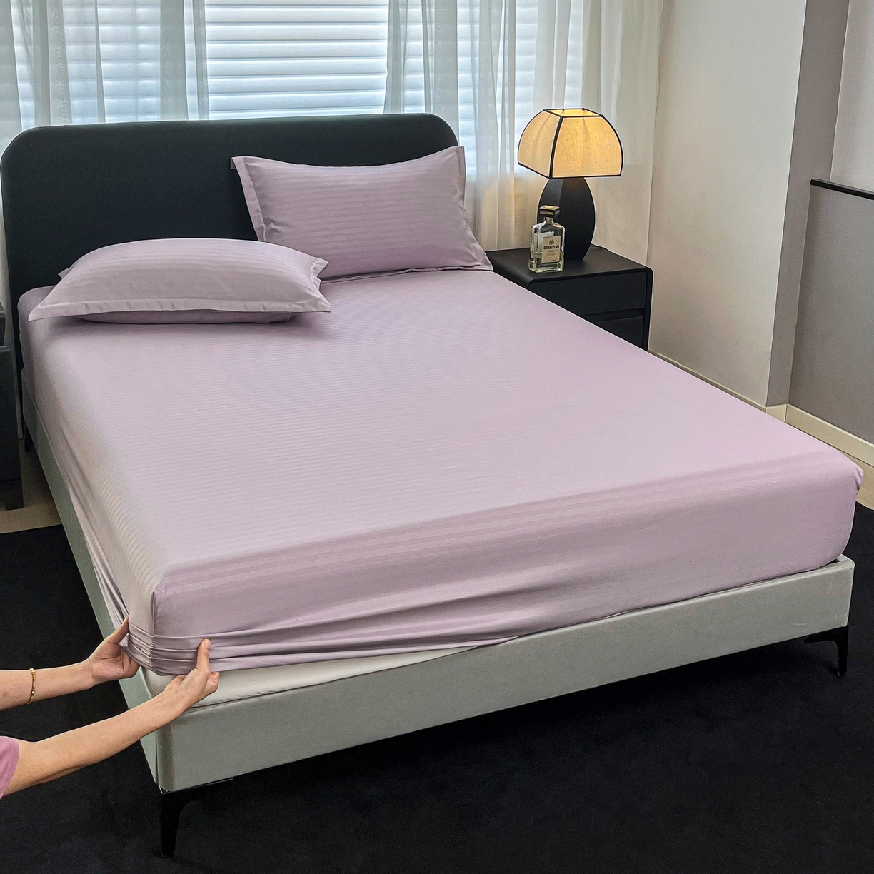 91家纺网 家纺一手货源 找家纺 恬澳家纺 2025新款简约磨毛压花床笠外贸跨境电商亚马逊速卖通单床笠三件套欧美尺寸多多跨境平台TEMU SHEIN 条纹-紫