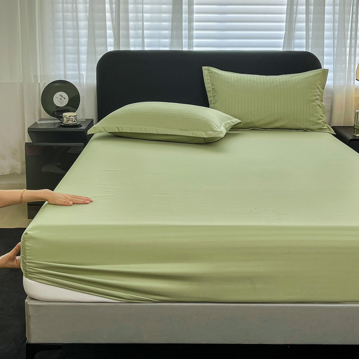 91家纺网 家纺一手货源 找家纺 恬澳家纺 2025新款简约磨毛压花床笠外贸跨境电商亚马逊速卖通单床笠三件套欧美尺寸多多跨境平台TEMU SHEIN 条纹-绿