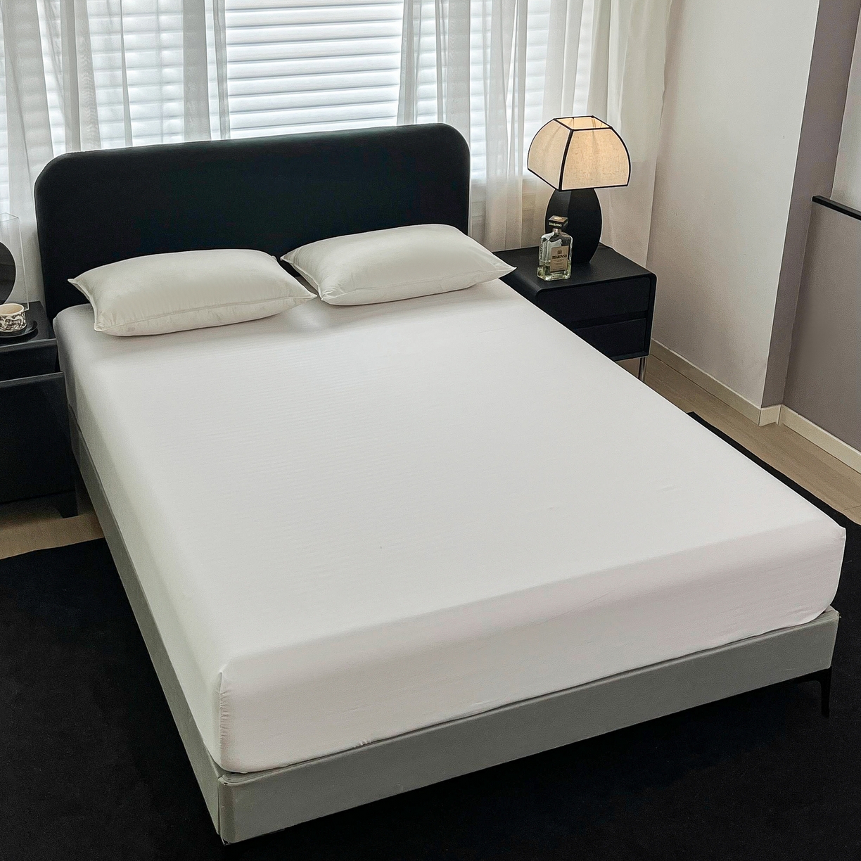 91家纺网 家纺一手货源 找家纺 恬澳家纺 2025新款简约磨毛压花床笠外贸跨境电商亚马逊速卖通单床笠三件套欧美尺寸多多跨境平台TEMU SHEIN 条纹-白