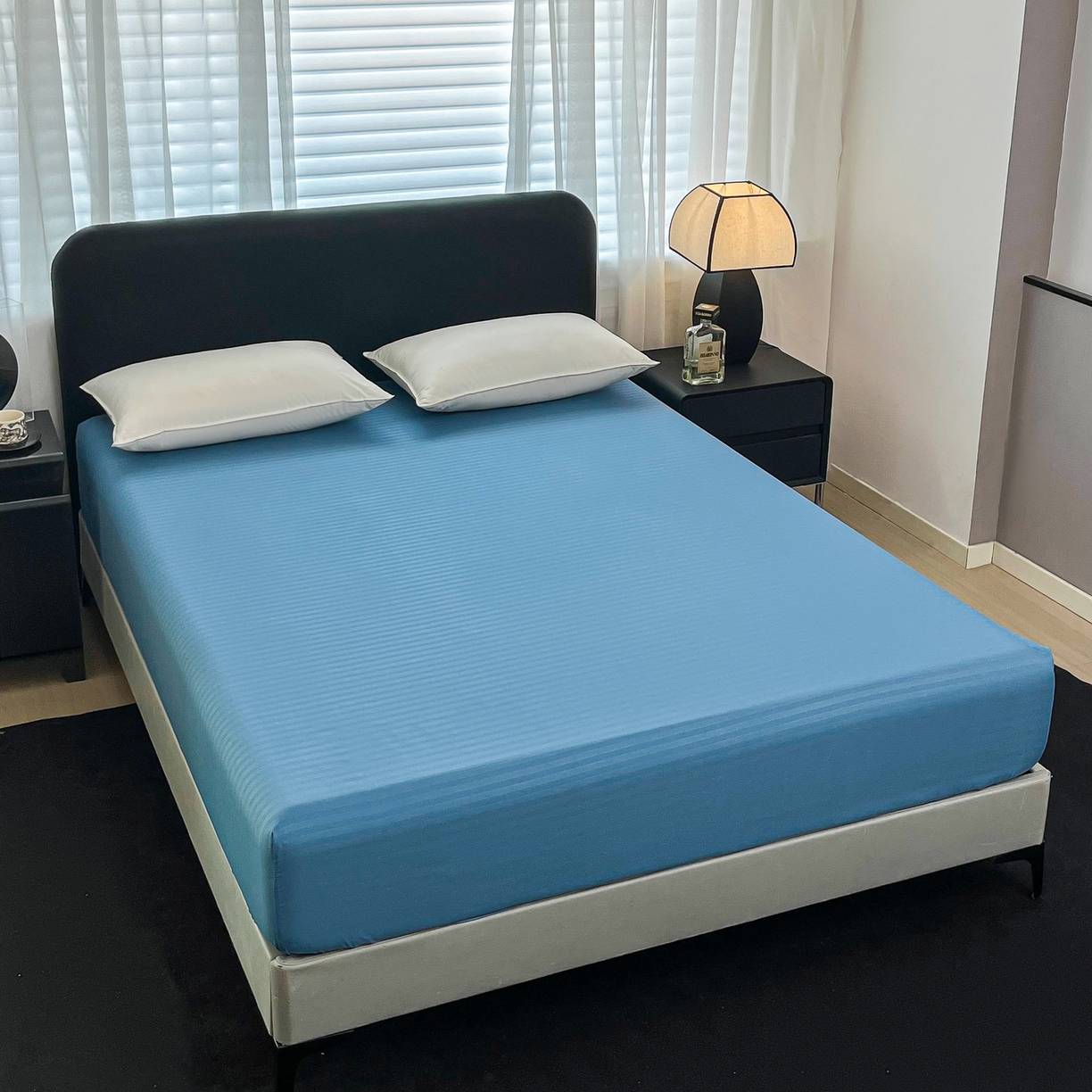 91家纺网 家纺一手货源 找家纺 恬澳家纺 2025新款简约磨毛压花床笠外贸跨境电商亚马逊速卖通单床笠三件套欧美尺寸多多跨境平台TEMU SHEIN 条纹-蓝