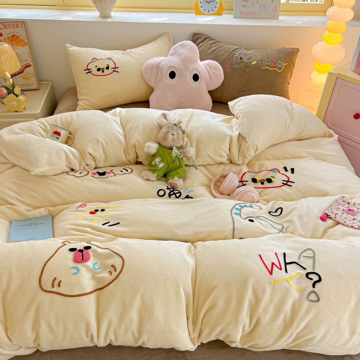 91家纺网 家纺一手货源 找家纺 （总）子钦家纺 2025新款加厚牛奶绒INS风撞色毛巾绣四件套-彩虹天堂