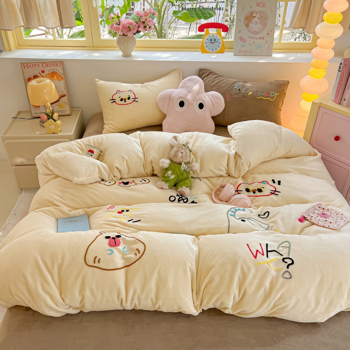 91家纺网 家纺一手货源 找家纺 子钦家纺 2025新款加厚牛奶绒INS风撞色毛巾绣四件套-彩虹天堂 彩虹天堂-奶白