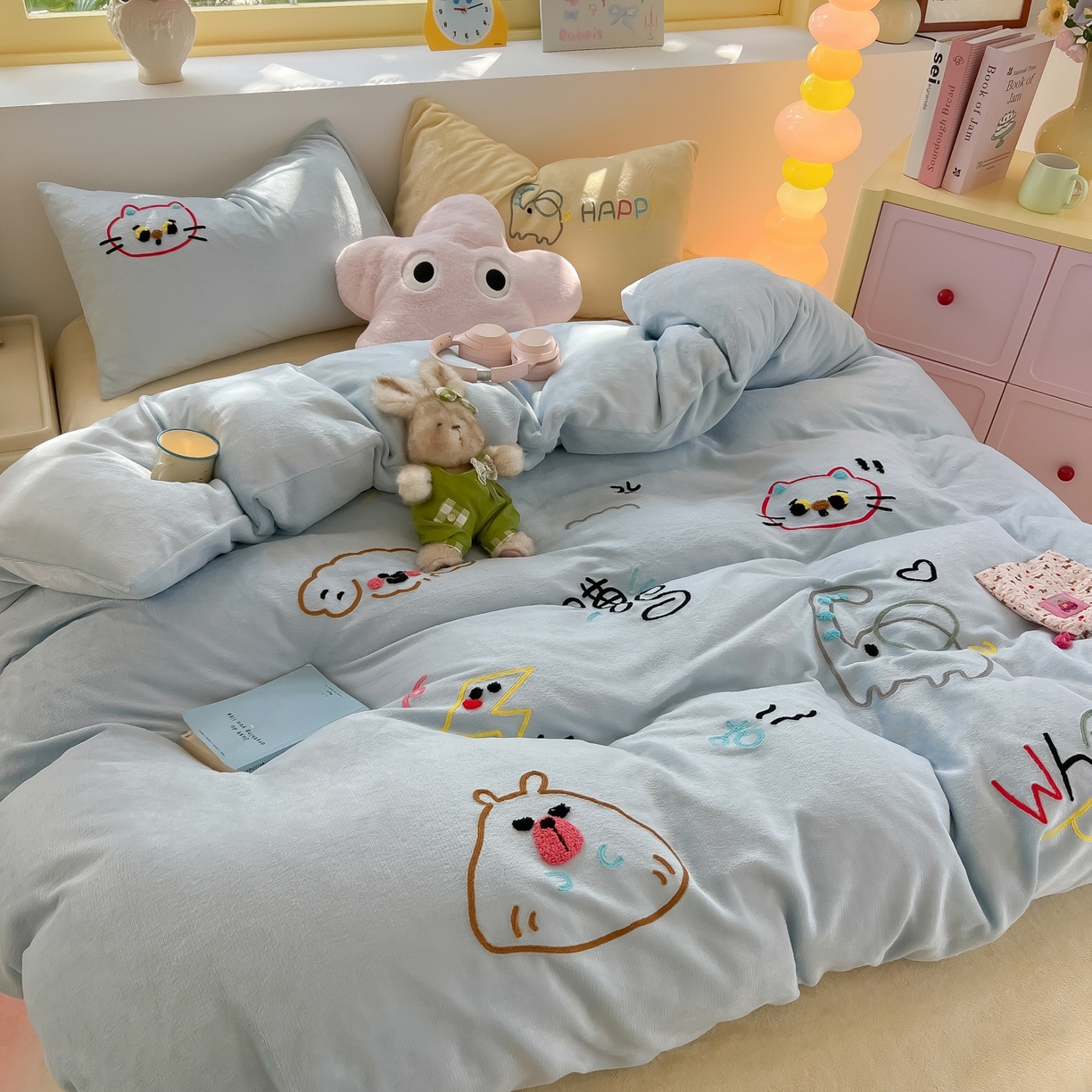 子钦家纺 2025新款加厚牛奶绒INS风撞色毛巾绣四件套-彩虹天堂 彩虹天堂-天蓝