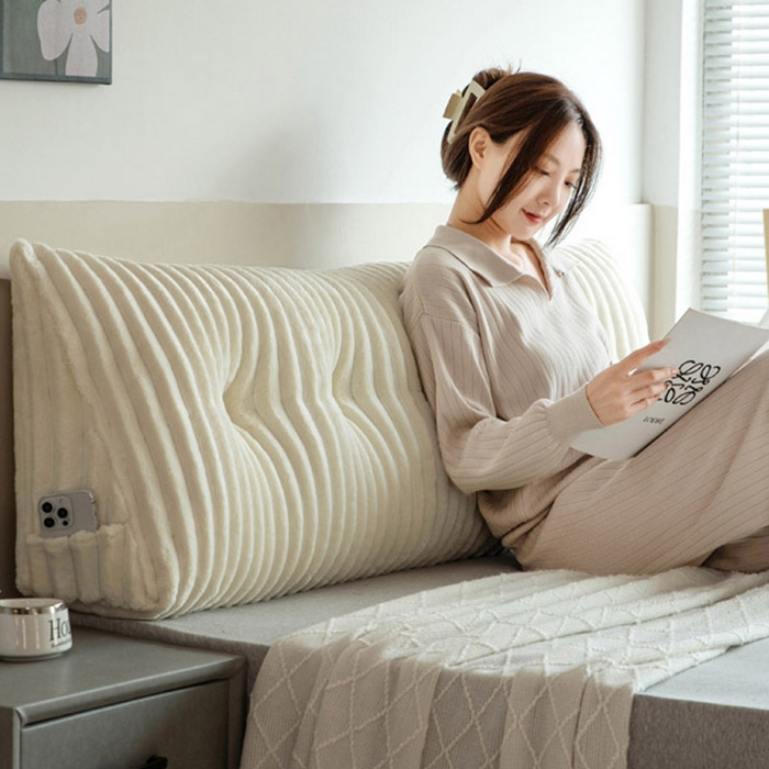 91家纺网 家纺一手货源 找家纺 （总）美达人 2025新款简约绒条三角靠背