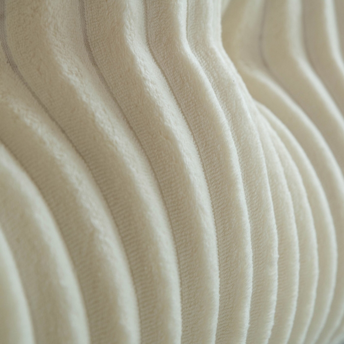 91家纺网 家纺一手货源 找家纺 （总）美达人 2025新款简约绒条三角靠背