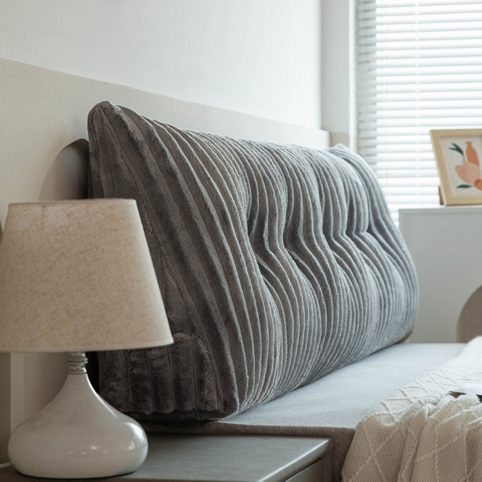 91家纺网 家纺一手货源 找家纺 美达人 2025新款简约绒条三角靠背 粗绒-灰色