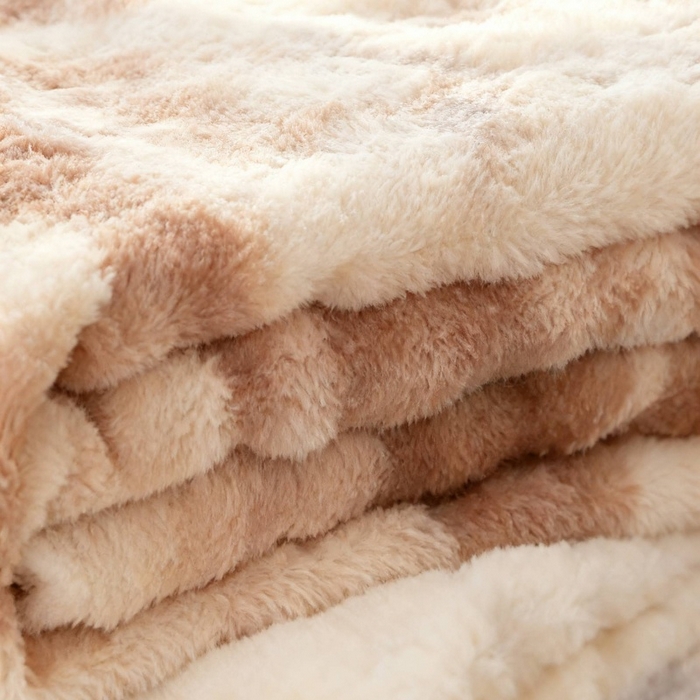 91家纺网 家纺一手货源 找家纺 （总）喜歌家居 2025新款牛奶绒泡泡渲染毛毯