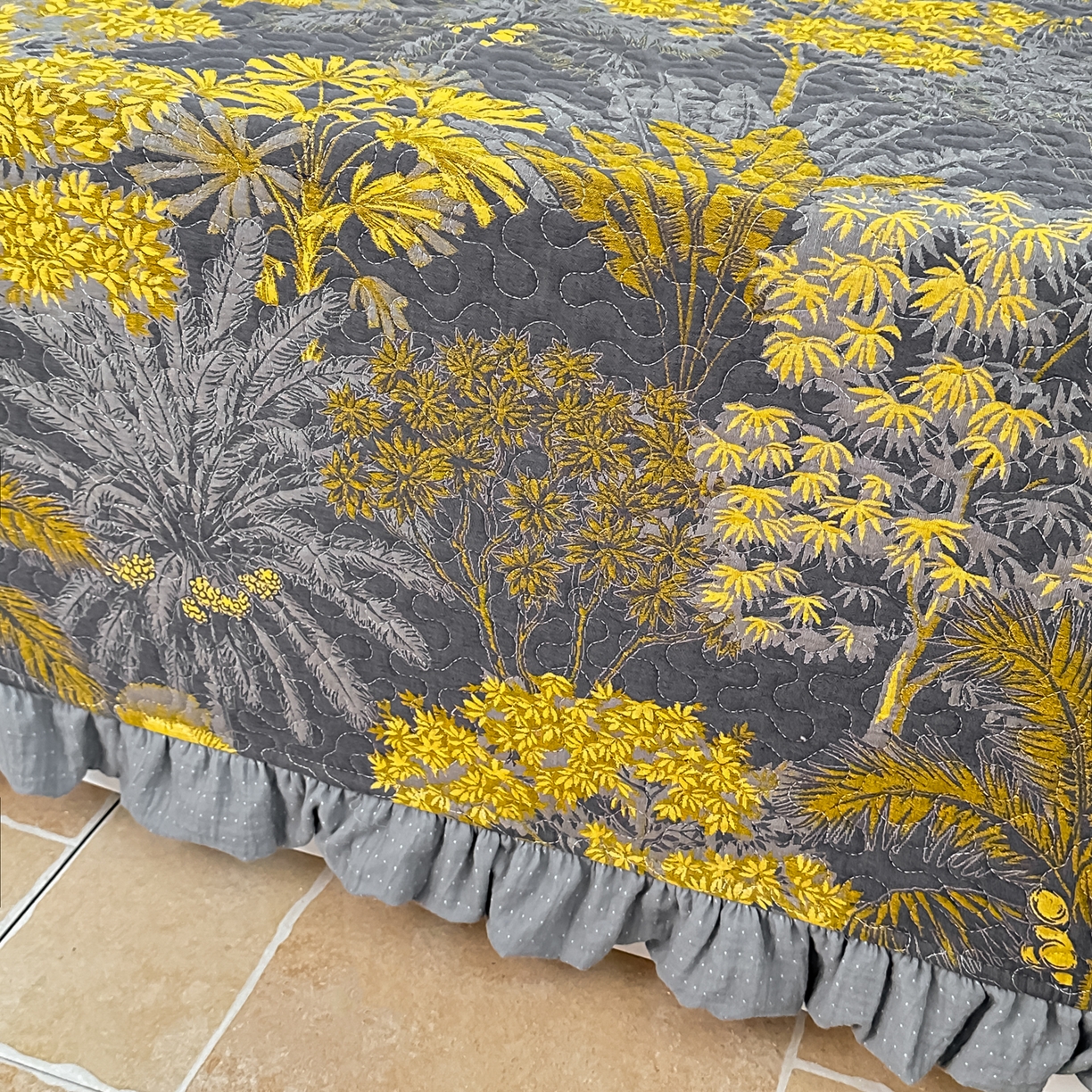 91家纺网 家纺一手货源 找家纺 手艺人家纺 2025新款双层纱夹棉防滑炕盖 榻榻米床盖 炕单床盖A20-A26 A25