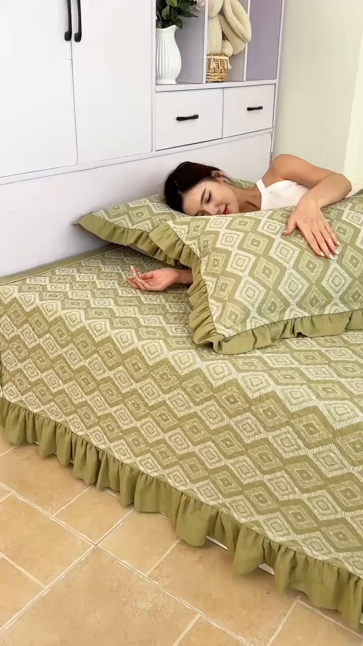 91家纺网 家纺一手货源 找家纺 手艺人家纺 2025新款双层纱夹棉防滑炕盖 榻榻米床盖 炕单床盖A20-A26 A21