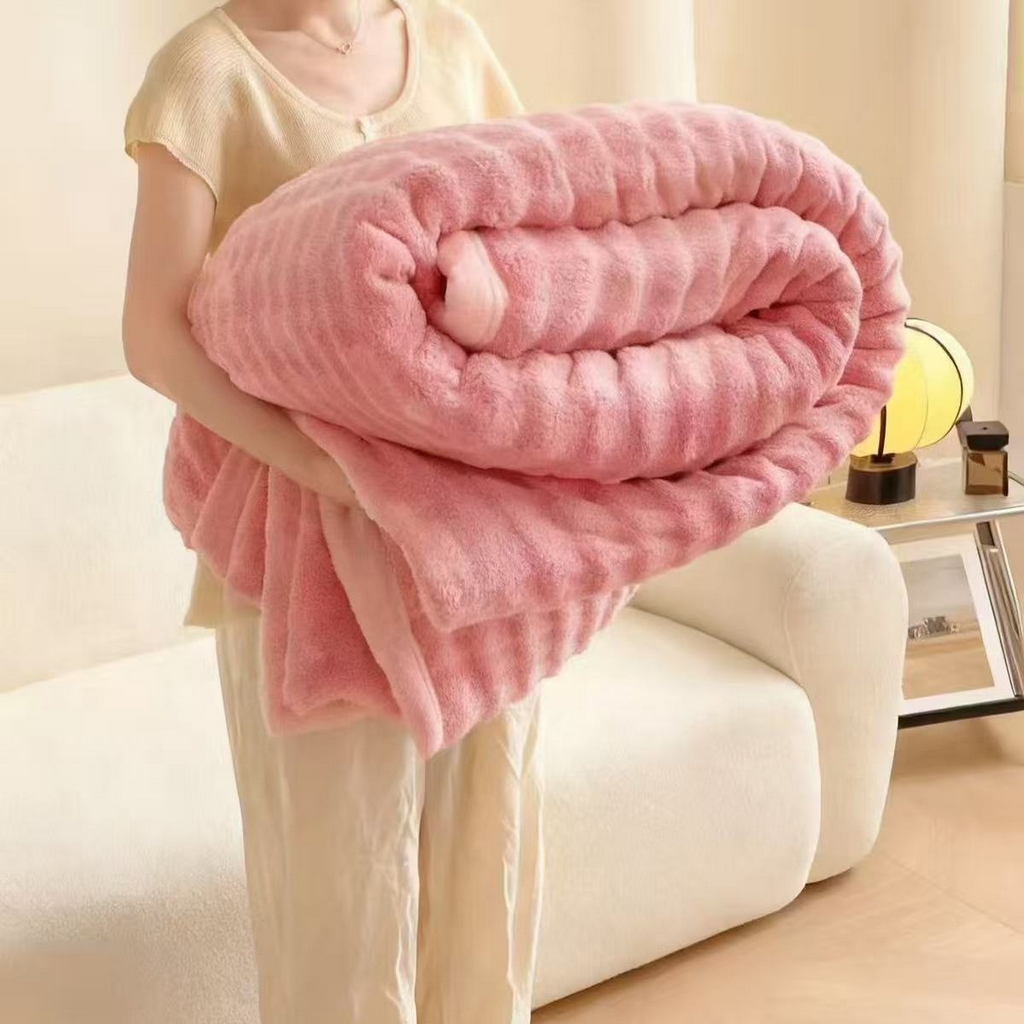 华誉 2025新款仿兔毛泡泡毛毯牛奶绒毛毯午睡毯 粉色
