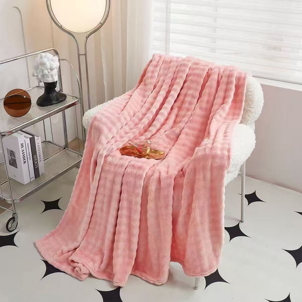 91家纺网 家纺一手货源 找家纺 华誉 2025新款仿兔毛泡泡毛毯牛奶绒毛毯午睡毯 粉色