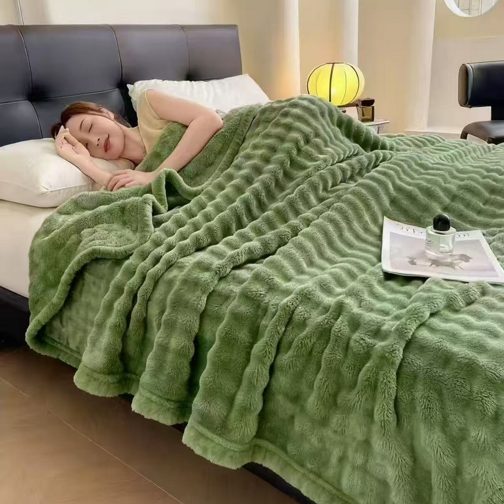 91家纺网 家纺一手货源 找家纺 华誉 2025新款仿兔毛泡泡毛毯牛奶绒毛毯午睡毯 绿色