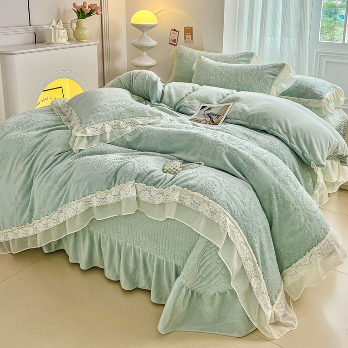 91家纺网 家纺一手货源 找家纺 （总）七七家纺 2025新款雕花牛奶绒夹棉床盖四件套-若梦系列