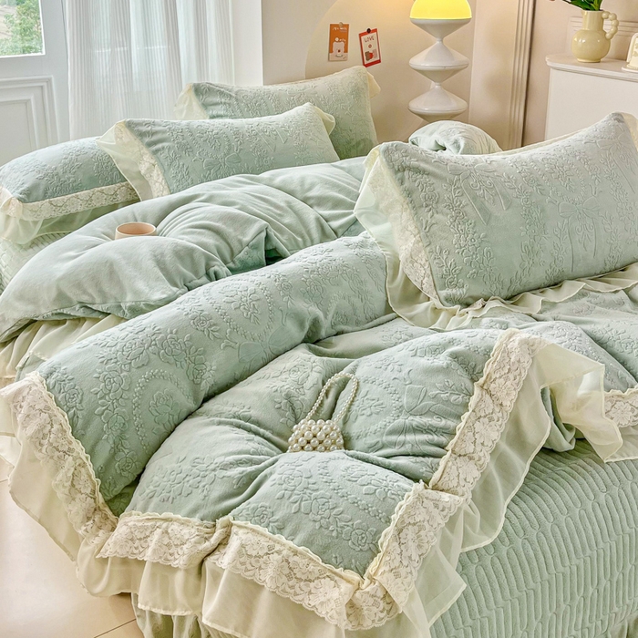 91家纺网 家纺一手货源 找家纺 （总）七七家纺 2025新款雕花牛奶绒夹棉床盖四件套-若梦系列